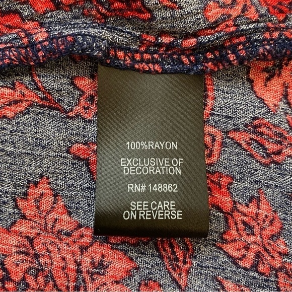 Torrid Red Blue Babydoll Gauze Crochet Trim Lace Up Floral Boho Top Size 4 - Picture 13 of 15